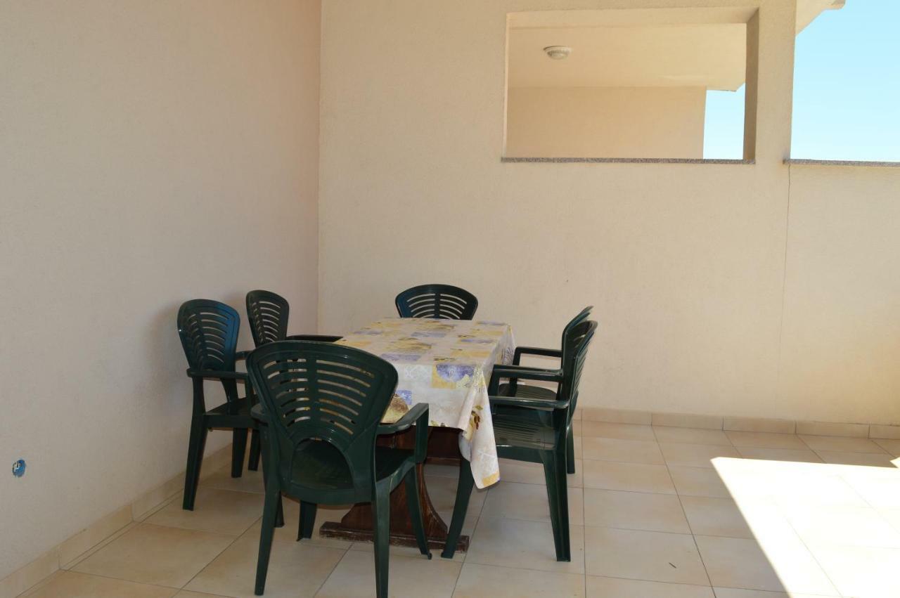 Apartmani Macak II โนวาลยา ภายนอก รูปภาพ