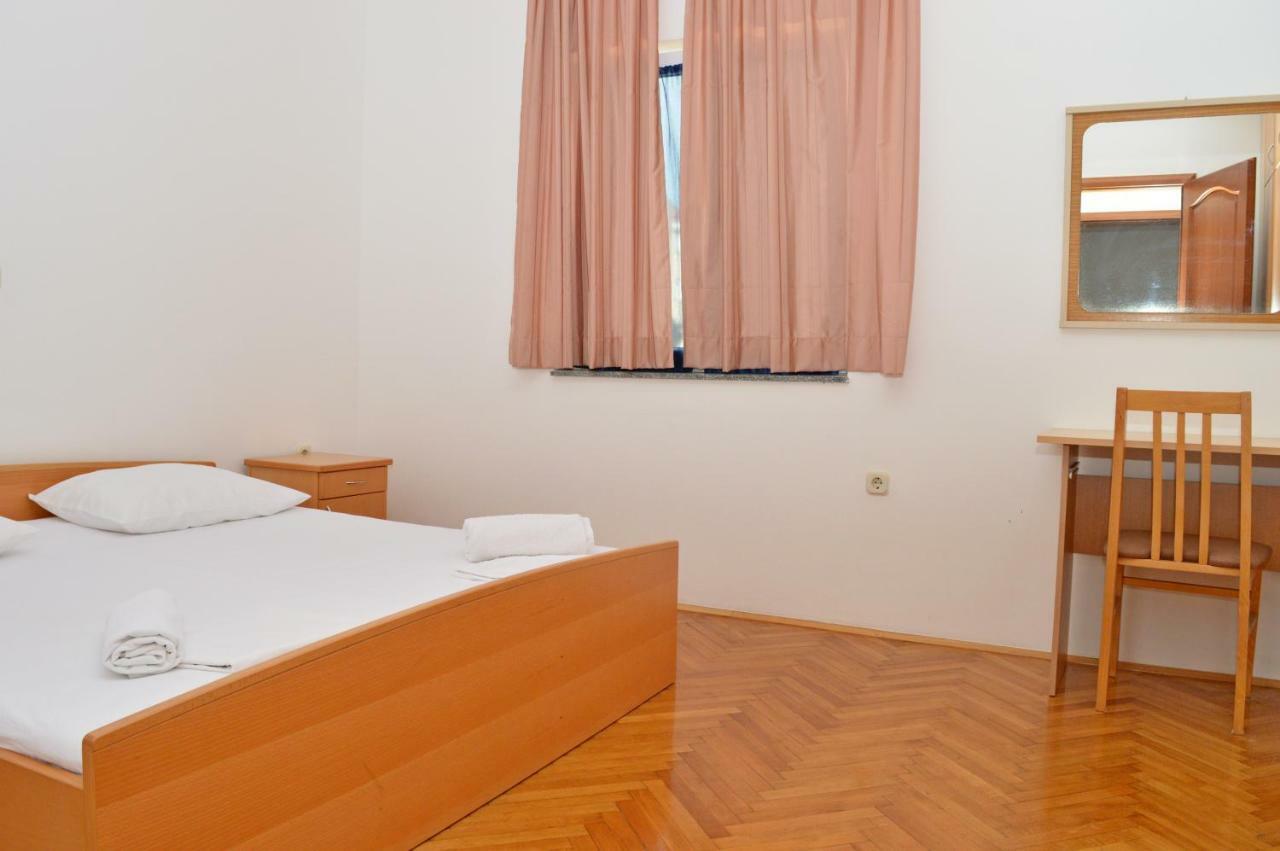 Apartmani Macak II โนวาลยา ภายนอก รูปภาพ