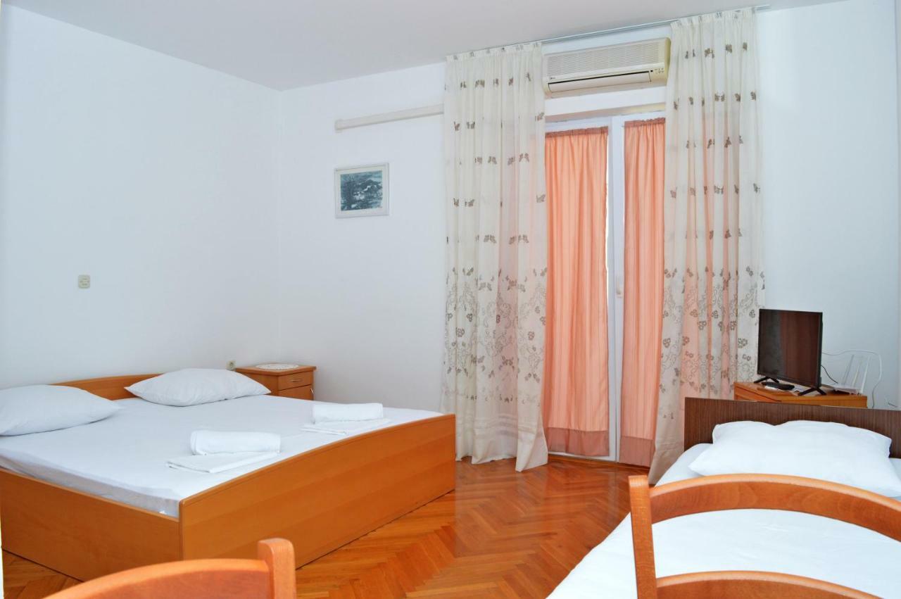 Apartmani Macak II โนวาลยา ภายนอก รูปภาพ